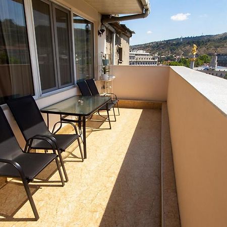 Big Terrace Apartment On Liberty Square Tbiliszi Kültér fotó